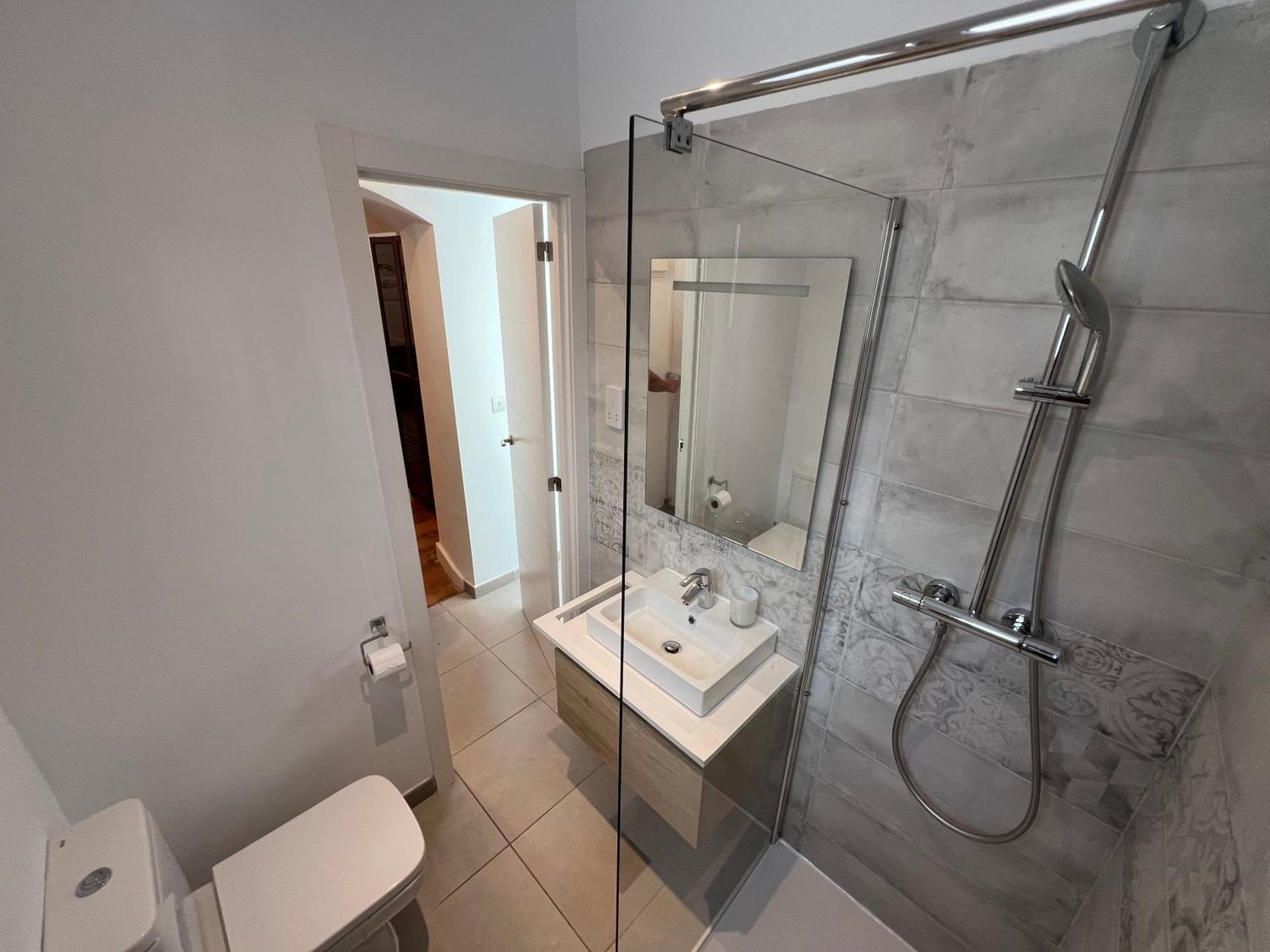 Appartement Luxe 2Br Family Oasis In Gibraltar Extérieur photo